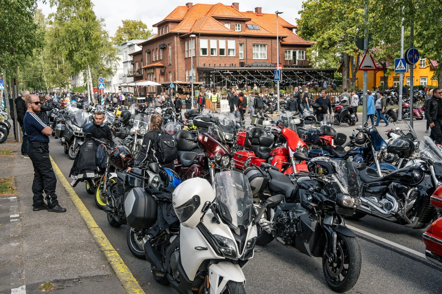 Eesti mootorratturid lõpetavad hooaja Pärnus.