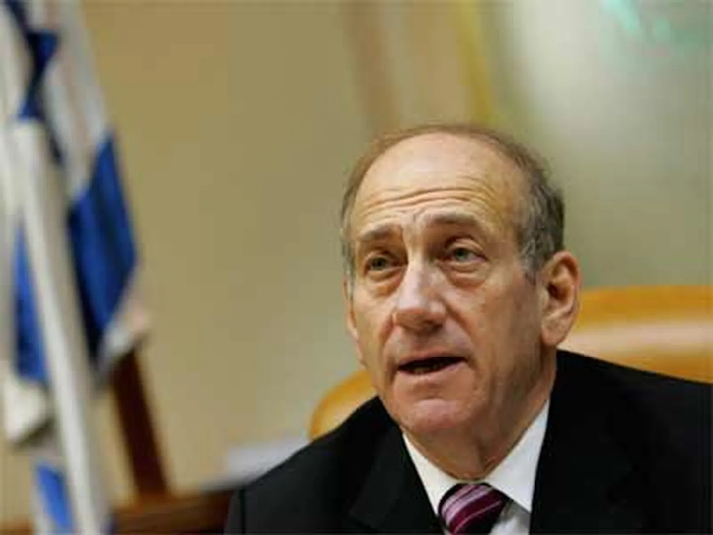 Ehuds Olmerts.