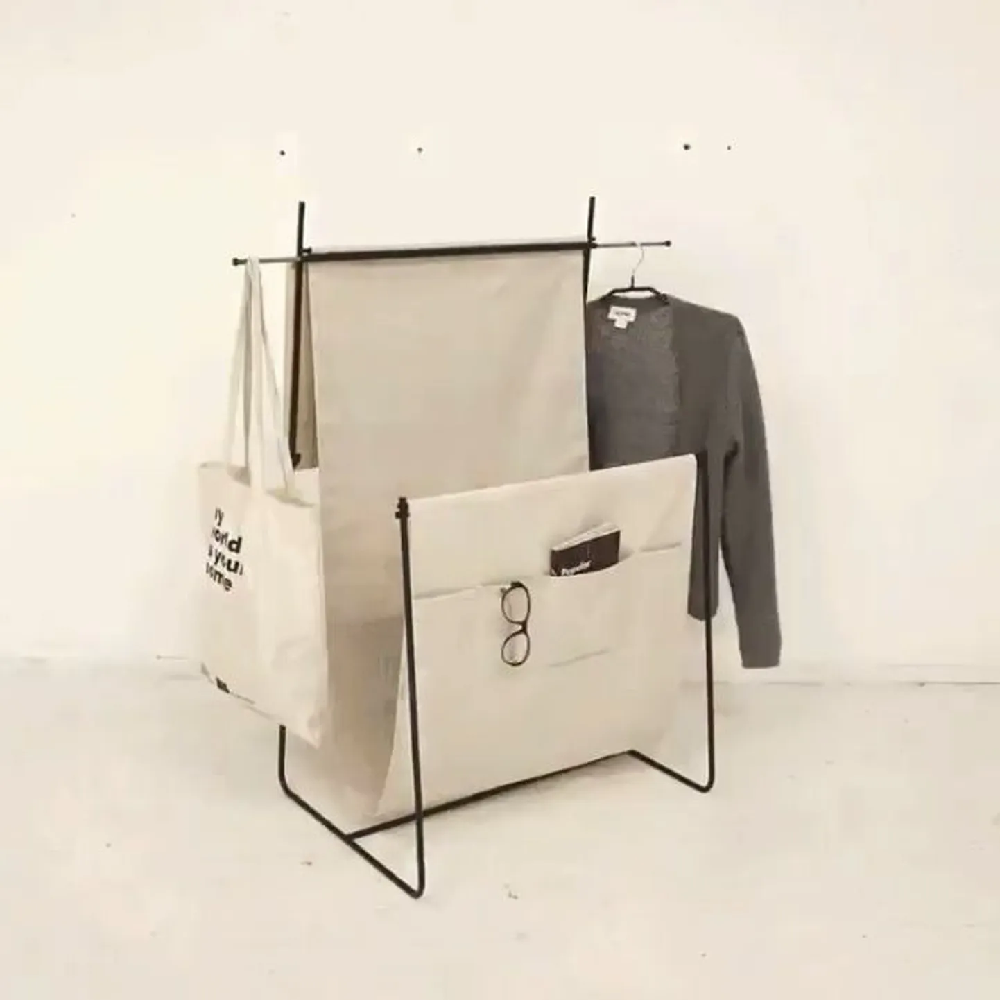 Kiirgarderoob CHAIRDROBE.