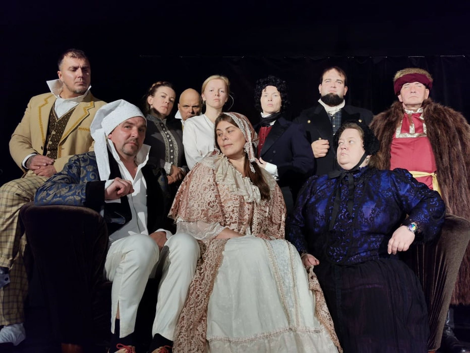 Margus Prangeli lavastatud «Naisevõtt» esietendub Von Glehni Teatri laval 16.oktoobril.