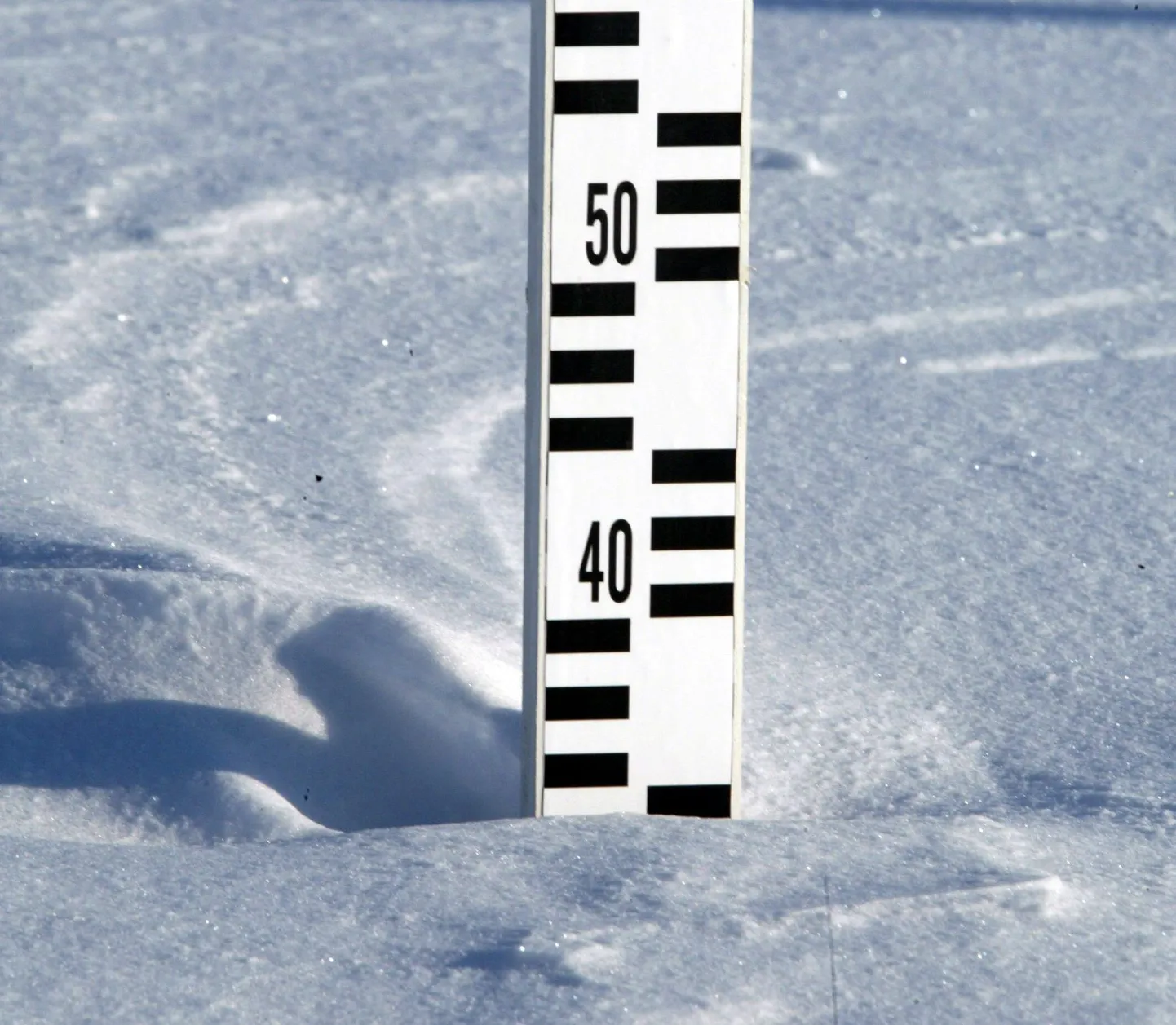 Esmaspäeva hommikul mõõdeti Oandul lumekihi paksuseks 71 cm, mis on taas uus kohalik lumerekord.