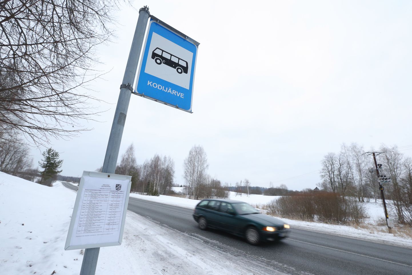 Jaanuari algusest kehtivad sõiduplaanid tuleb paljudes Tartu maakonna liinide peatustes välja vahetada, sest pühapäeval jõustuvad muudetud sõiduplaanid.