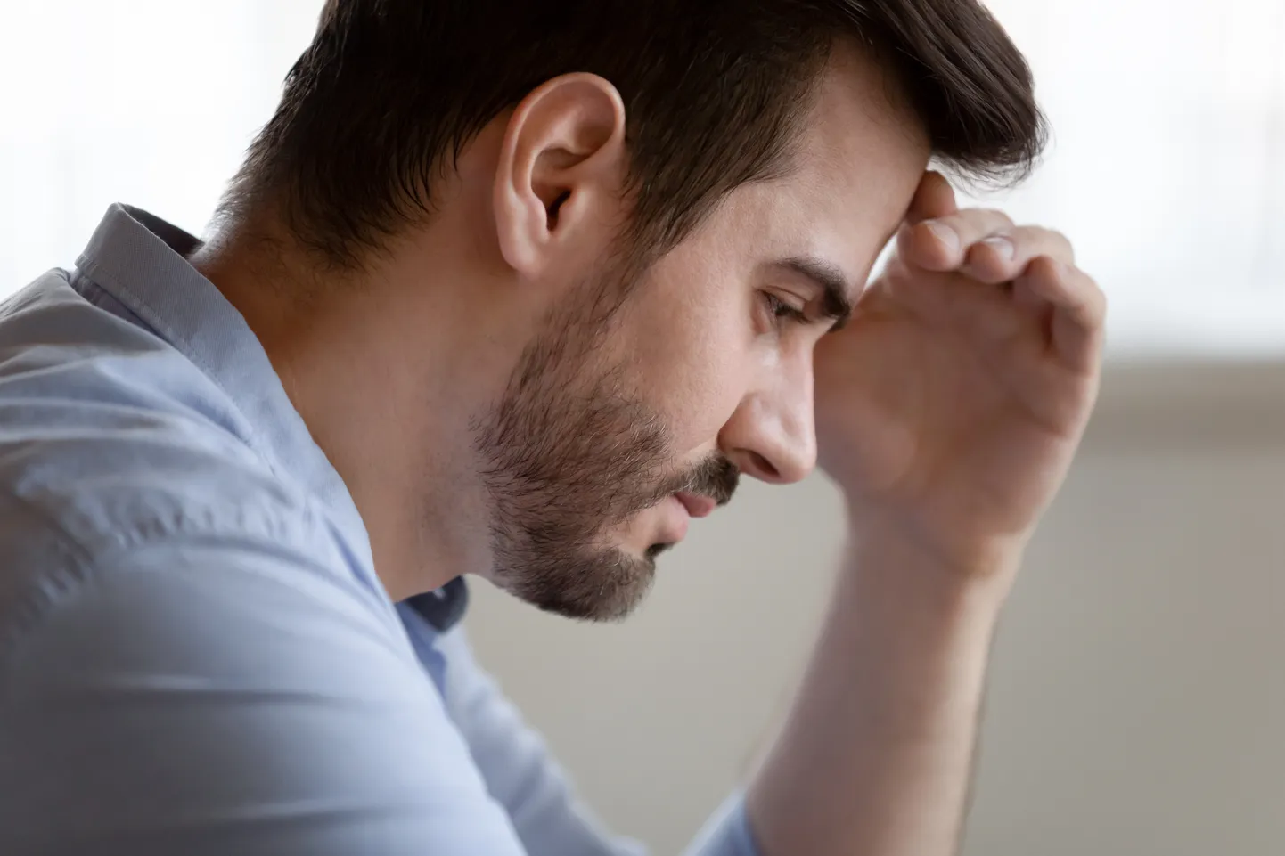 Pidevad negatiivsed mõtted üksildusest tõstavad depressiooniriski rohkem kui üksildus üksi.