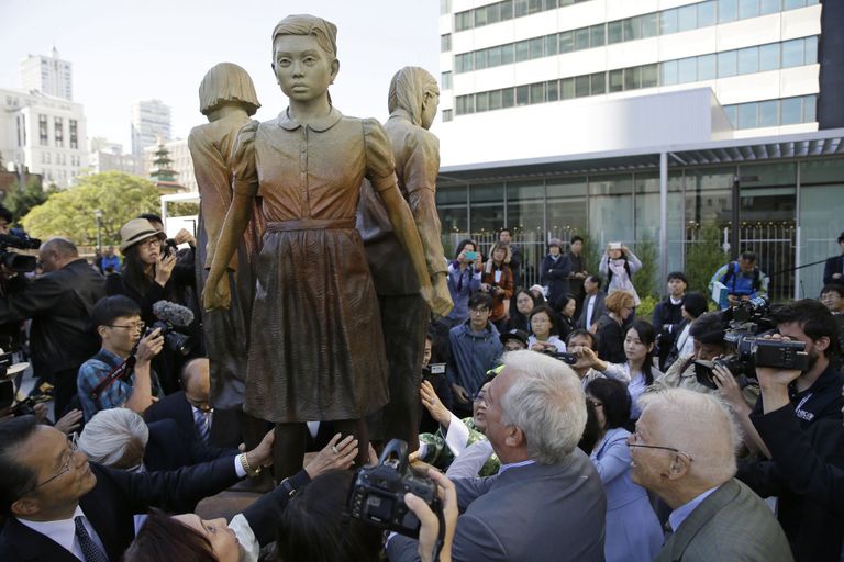 Osaka ja San Francisco linnade sõprussuhted rikkunud nn lohutusnaiste monument.