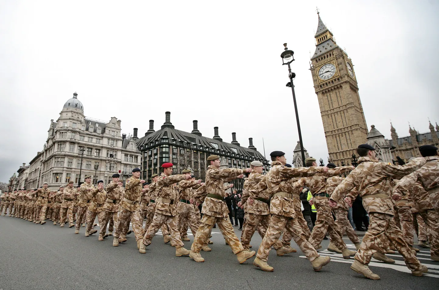 Iraagist kodumaale naasnud briti sõdurid.