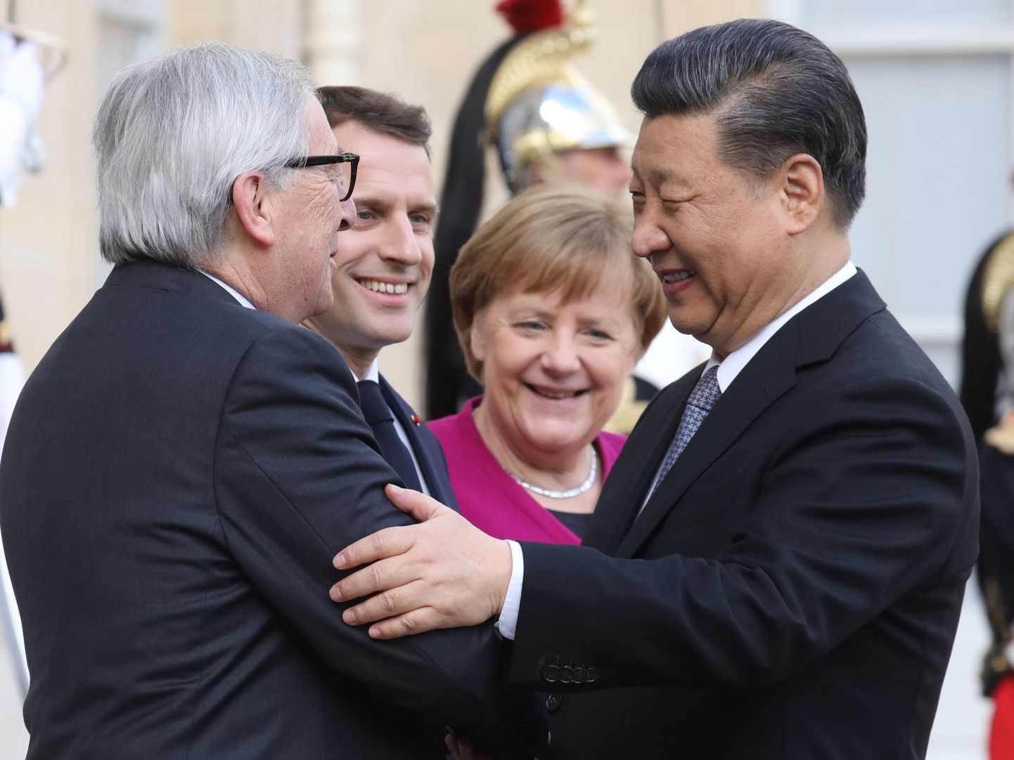 Xi koos Euroopa liidritega rõõmustamas.