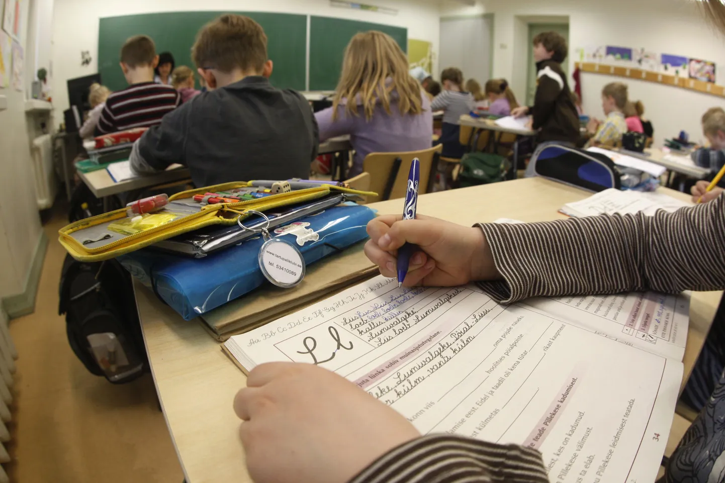 Miina Härma Gümnaasiumi lapsed õpivad küll IB-programmi järgi, kuid teevad seda eesti keeles.