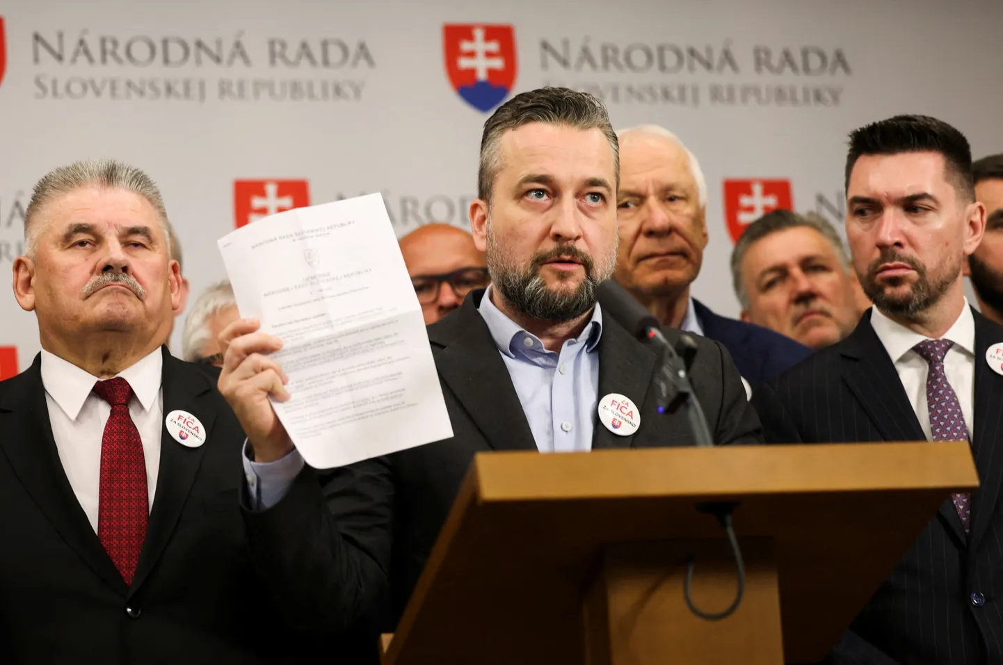 L'uboš Blaha tänavu mais Robert Fico atentaadile järgnenud pressikonverentsil.