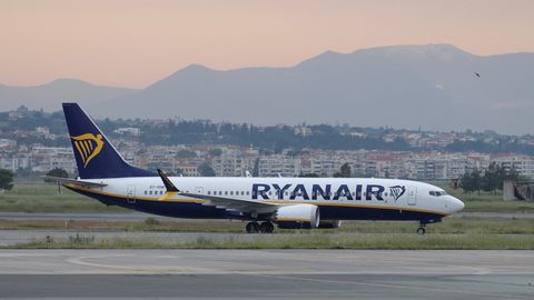 Ryanairi aastakasum kasvas, Iraani sõda tekitab ebakindlust