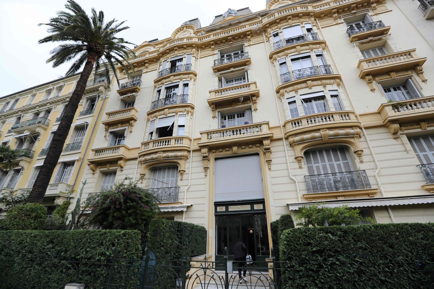 Cannes'i Grand Hotel, mille omanik 2016. aastal rööviti.