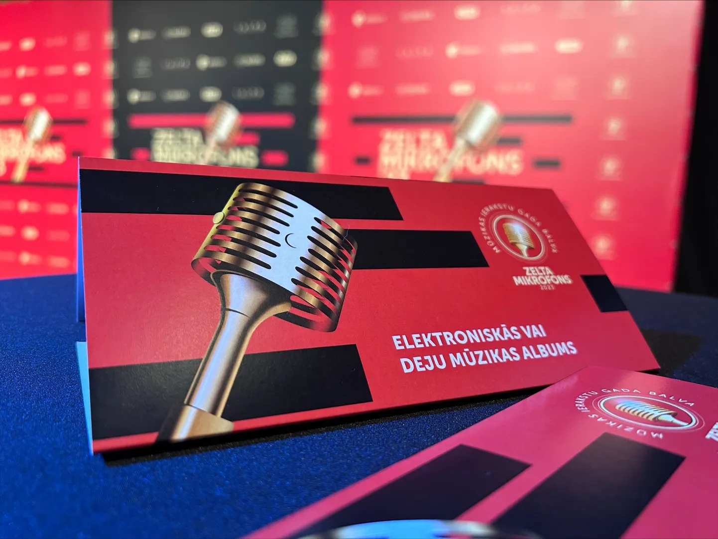 "Zelta mikrofona" nominantu paziņošana