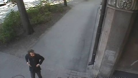 Полиция ищет мужчину, который мог быть свидетелем уголовного преступления в Таллинне
