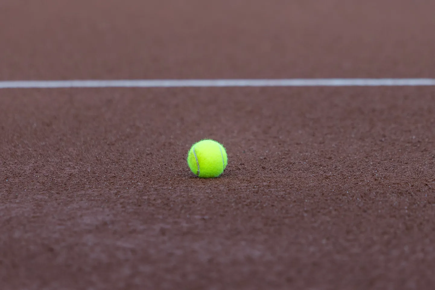 Viljandi järve äärsetel tenniseväljakutel on Viljandimaa meistrivõistlused tennises.