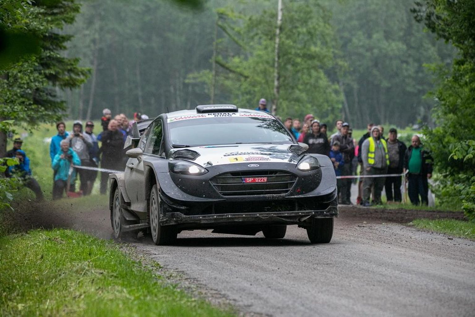 Georg Grossi ja Raigo Mõlderi stiilinäide Ford Fiesta WRC-ga.