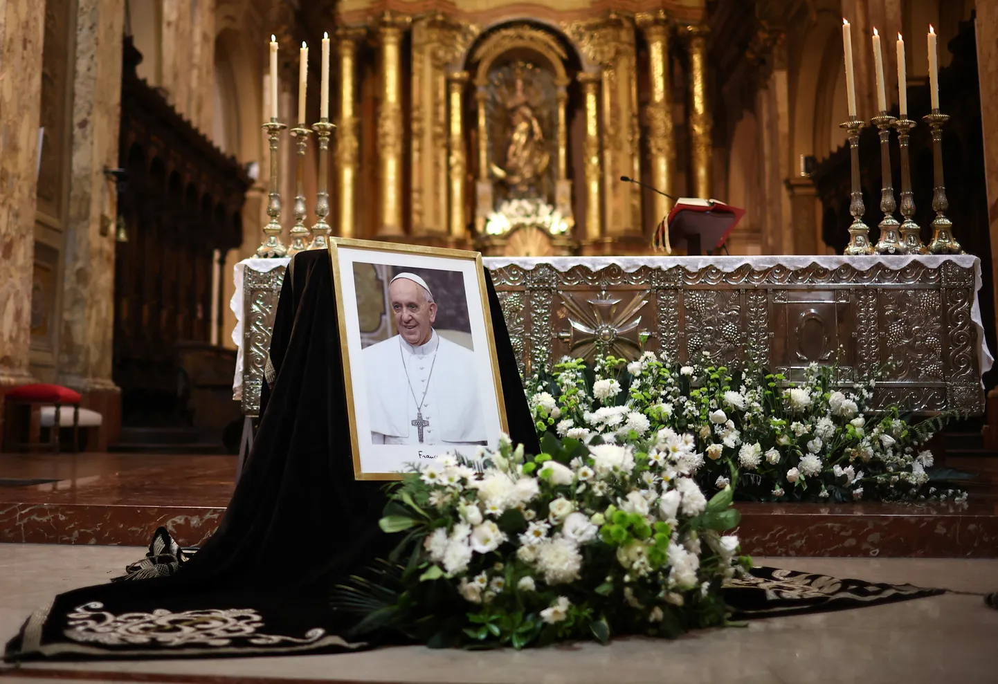 Paavst Franciscus suri 88-aastaselt.