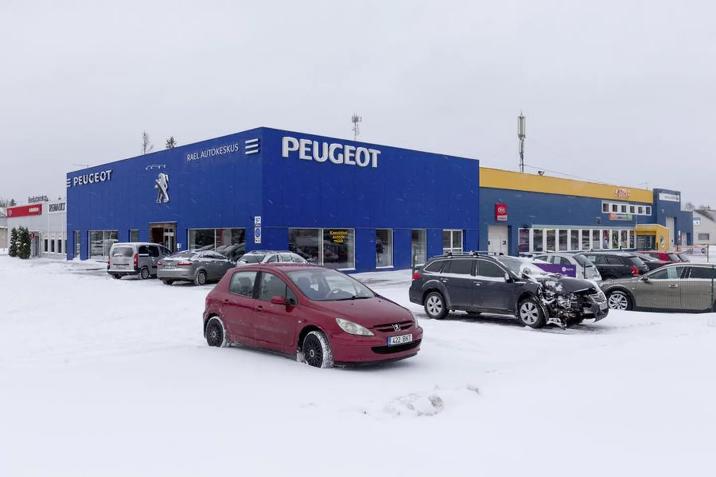 Rael Autokeskuse omanik tahab ettevõtte maha müüa, kuid loodab, et see jääb rendilepingu alusel tegutsema samasse majja, kus on praegu.