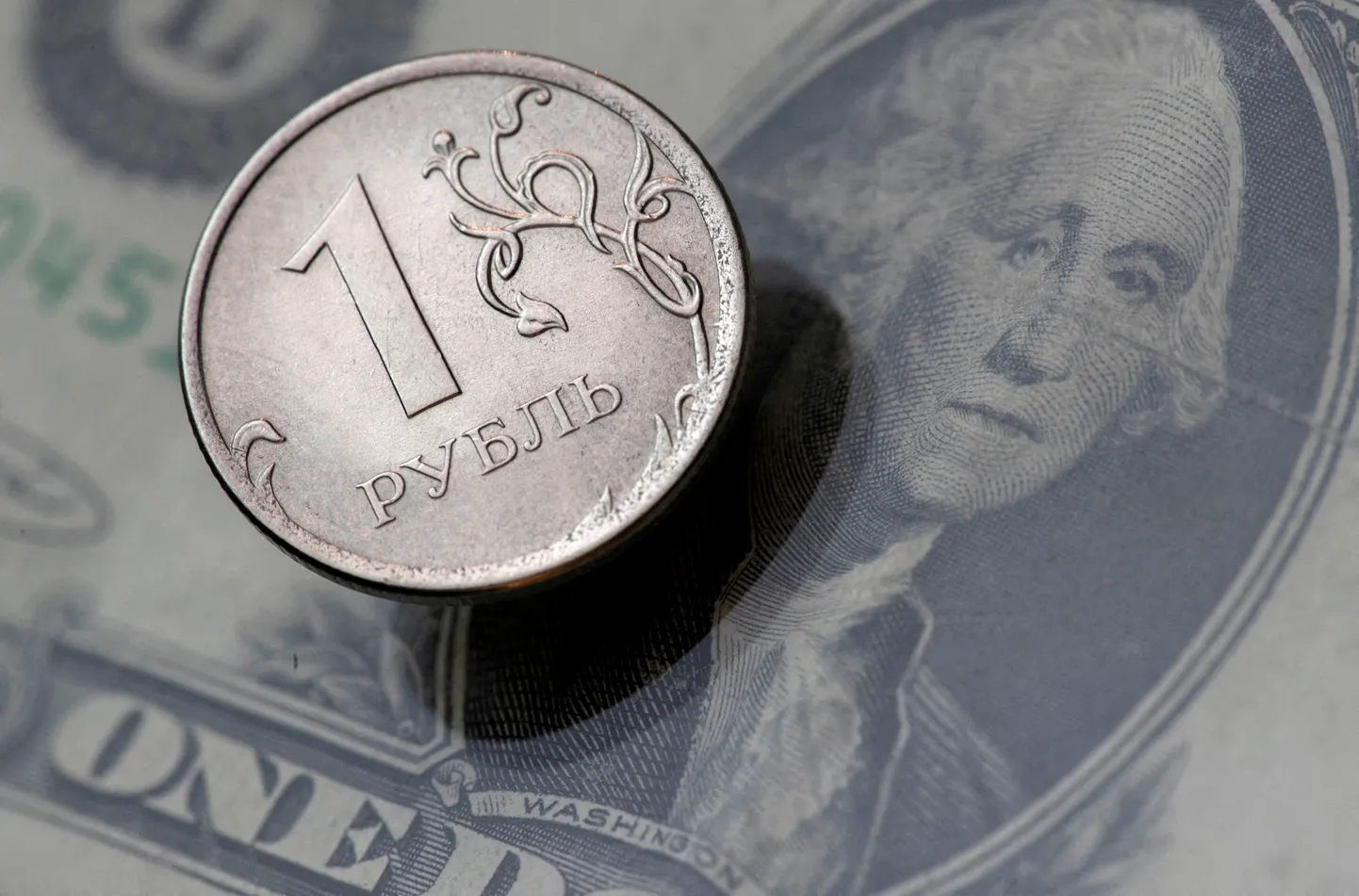 Rubla ja dollar.