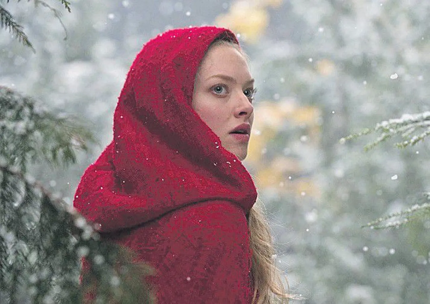 «Красной шапочке» Валери (Аманда Сейфрид) предстоит и оборотня победить, и разобраться с любовным треугольником.