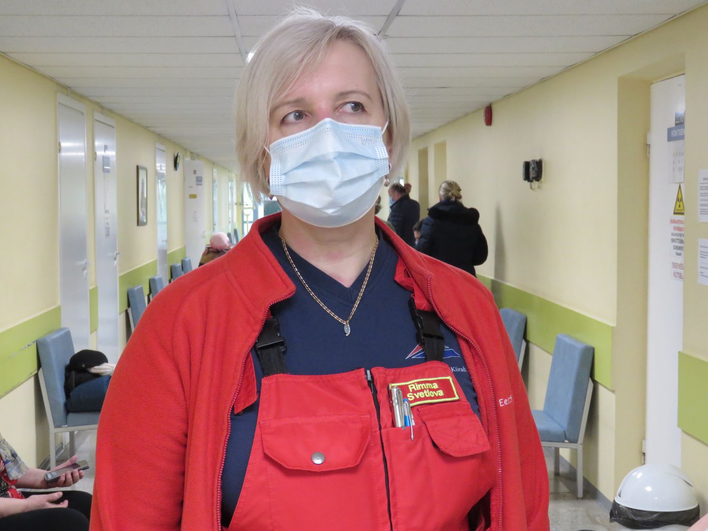 Vaktsineerida saab ka Põlva haiglas. Pildil õendusjuht Rimma Svetlova, kes on ka kiirabitöötaja.