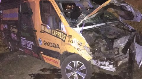 Eesti jalgratturite buss sattus Poola kiirteel liiklusõnnetusse