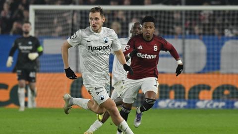 Krollis gūst vārtus un palīdz komandai nodrošināt iespēju cīnīties otrā posma spēcīgākajā grupā