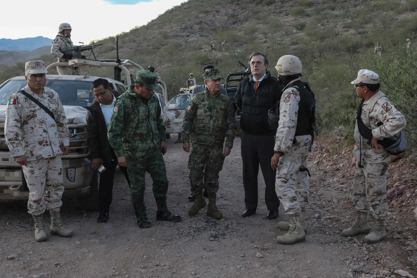 Mehhiko välisminister Marcelo Ebrard mormoonide mõrvapaigas