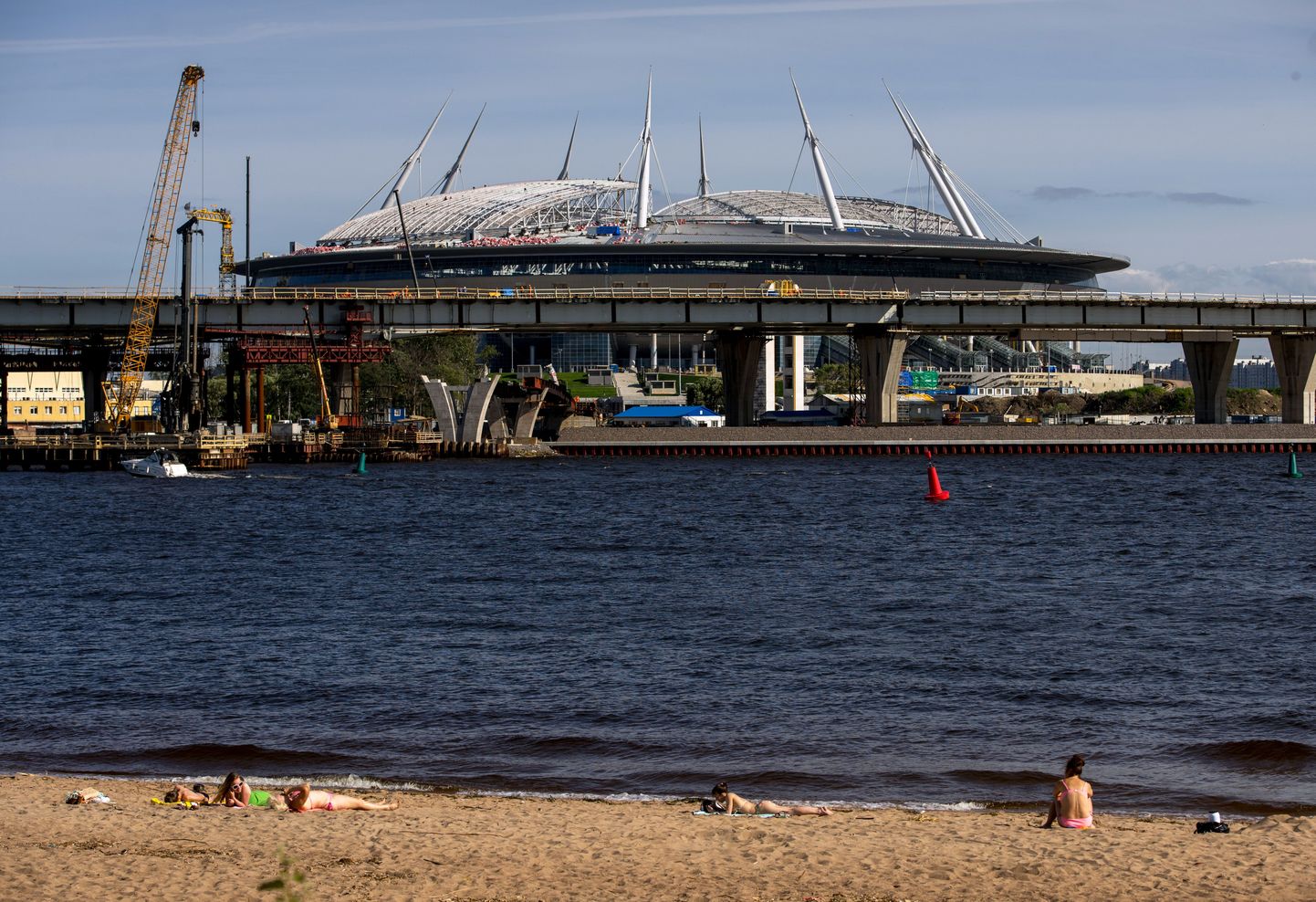 Строящийся стадион в Санкт-Петербурге.