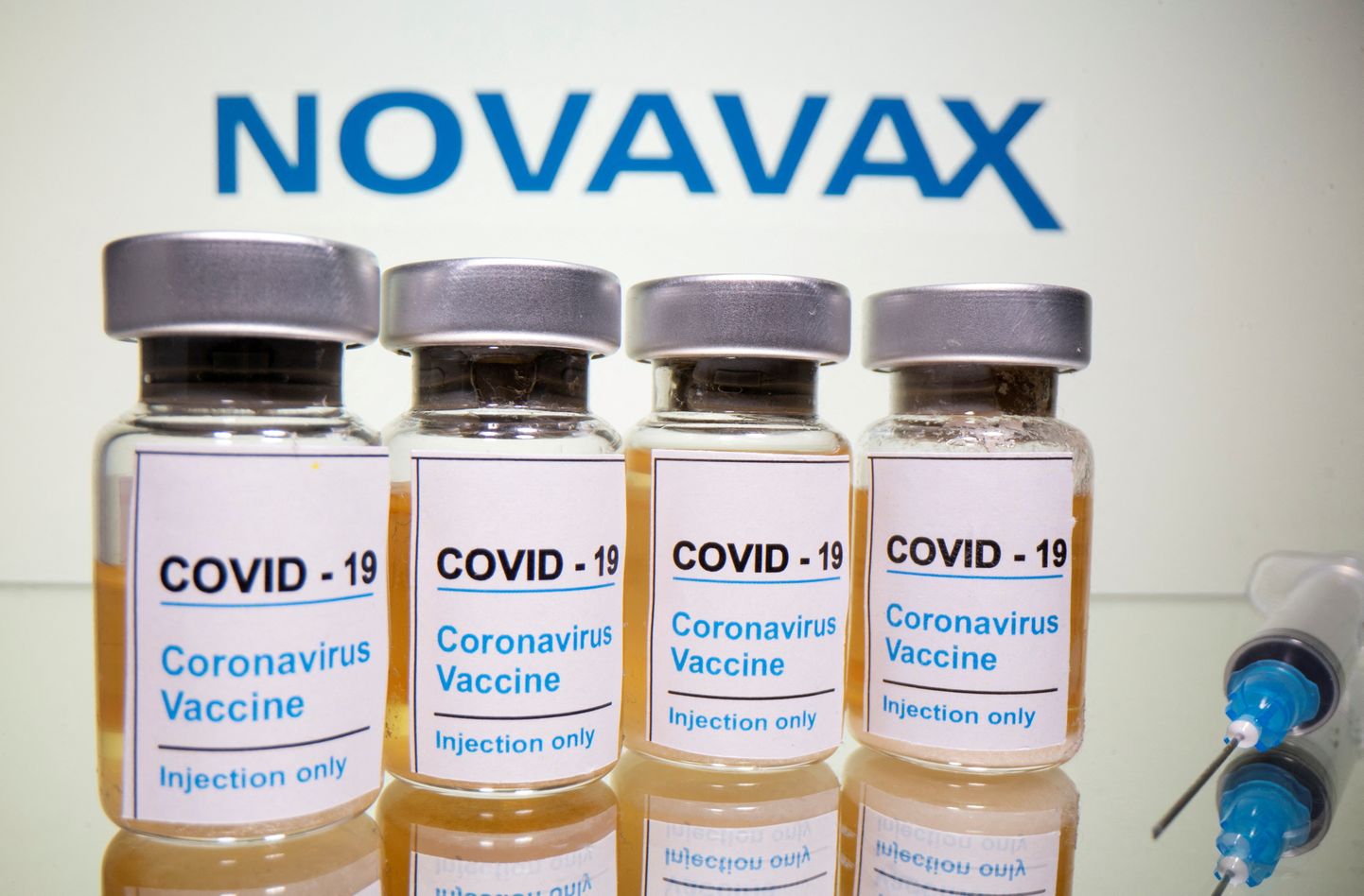 Novavaxi Covid-19 vaktsiinide viaalid.