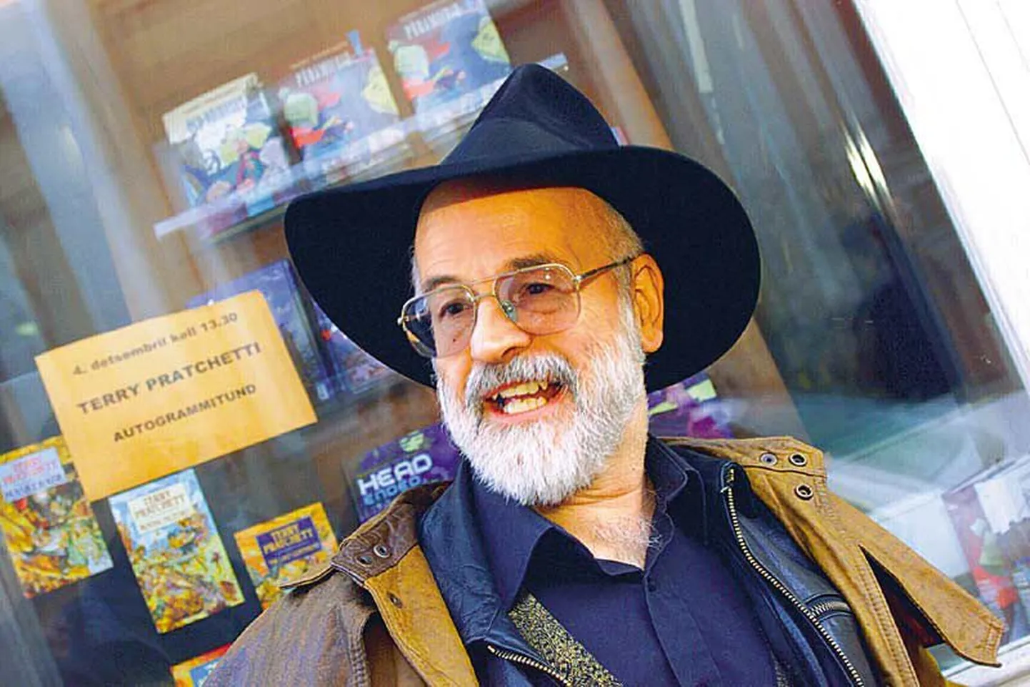 Briti fantaasiakirjanik Terry Pratchett ei piirdu ainult Kettamaailma lugude kirjutamisega. Aprillis on oodata raamatu «Tillud vabamehed» järje «Kübar täis taevast» ilmumist.