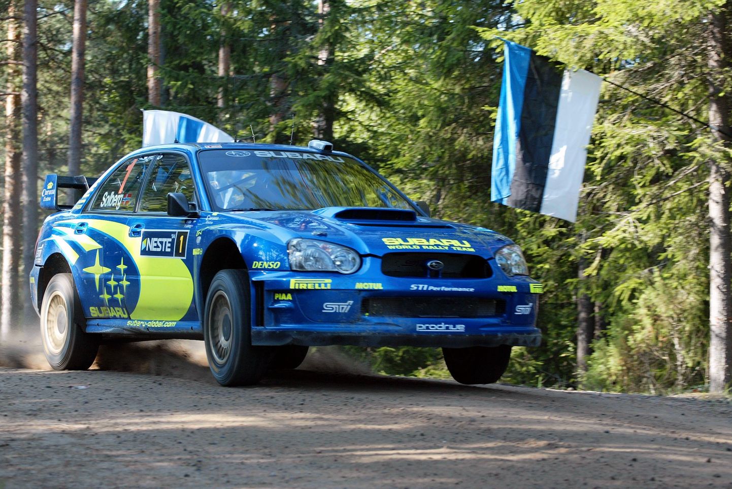 Petter Solberg Subaruga 2004. aastal Soome MM-rallil.