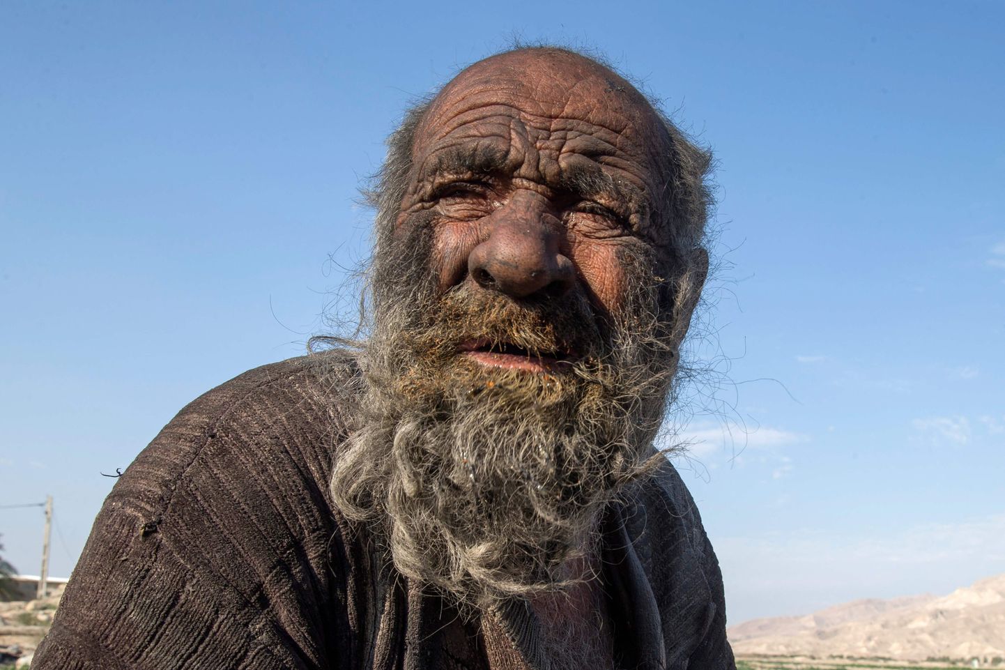Скончался самый грязный мужчина в мире Аму Хаджи из Ирана, ему было 94 года