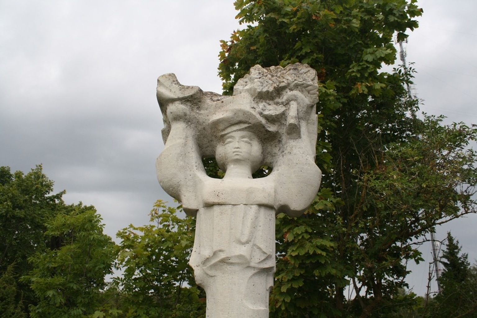 Edgar Viiese loodud monument Lõupõllul