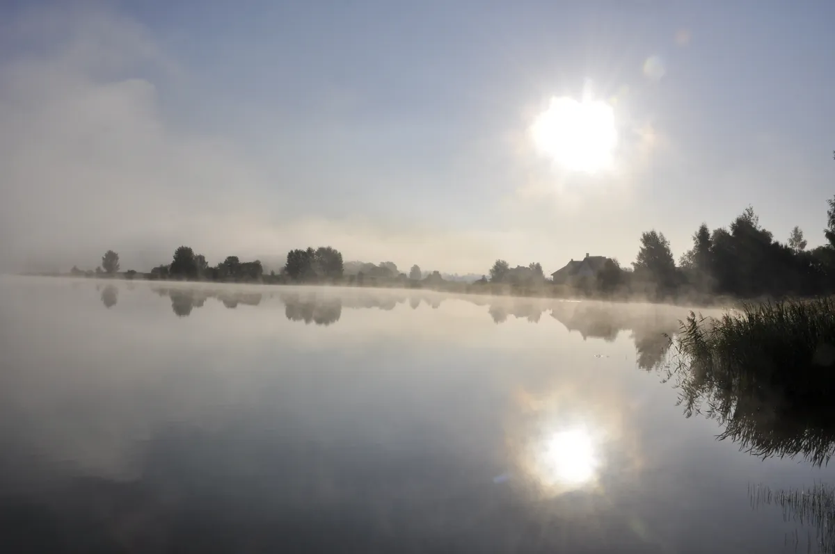 Migla virs Šuņezera (vai Šuņazara) Daugavpilī.