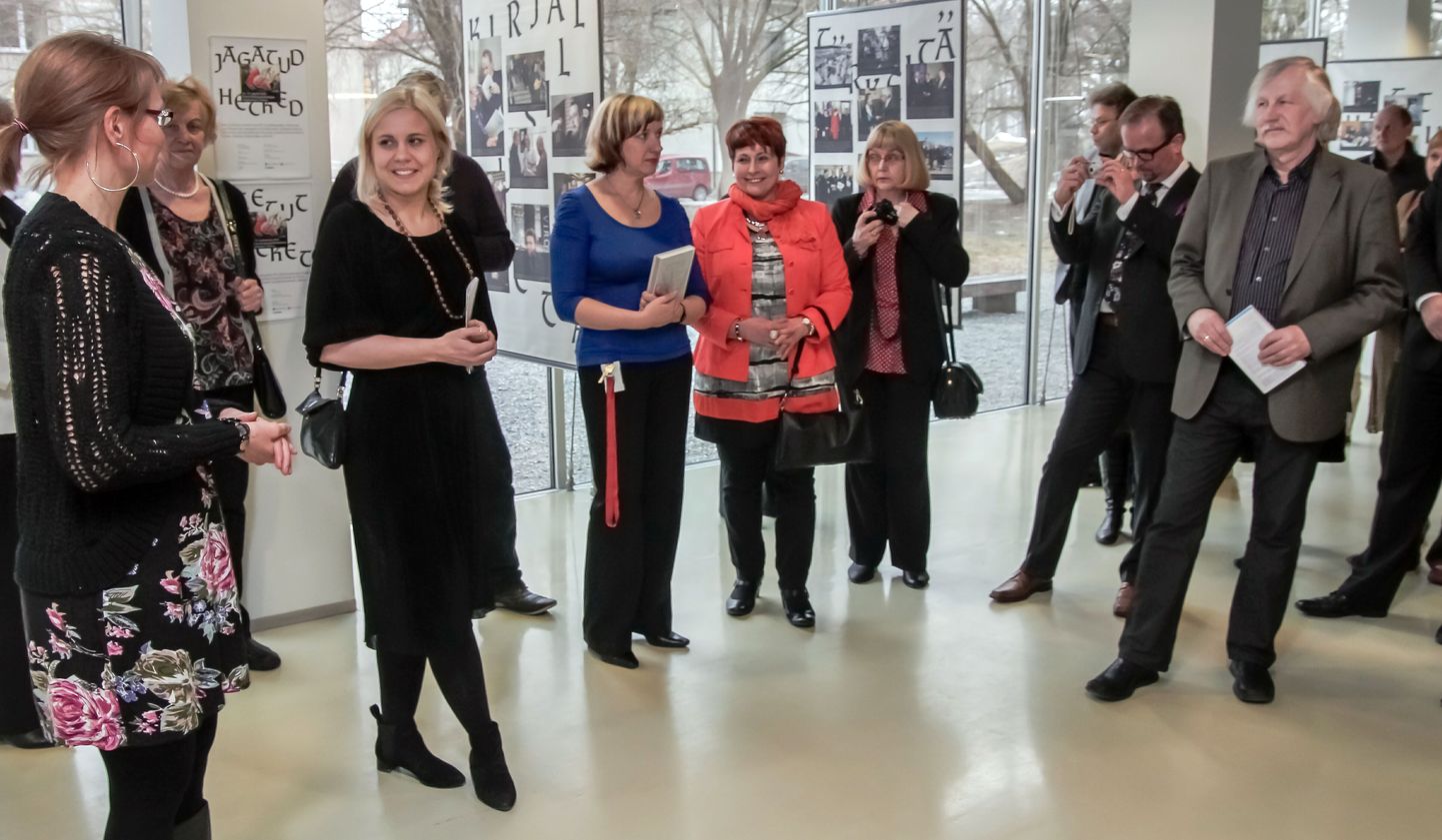 Eile pärastlõunal avati Pärnu keskraamatukogus Eesti ja Soome suhteid kajastav fotonäitus “Jagatud hetked”, mis on valminud Eesti ja Soome iseseisvuse 95 aasta juubeliks.