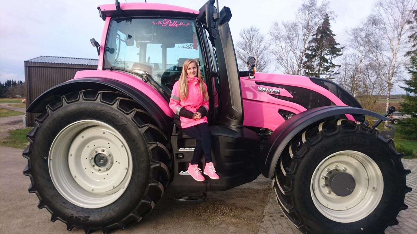 Indriko talu peretütre Pille Viiese meelest võiks elu värvilisem olla, miks mitte ka traktor.