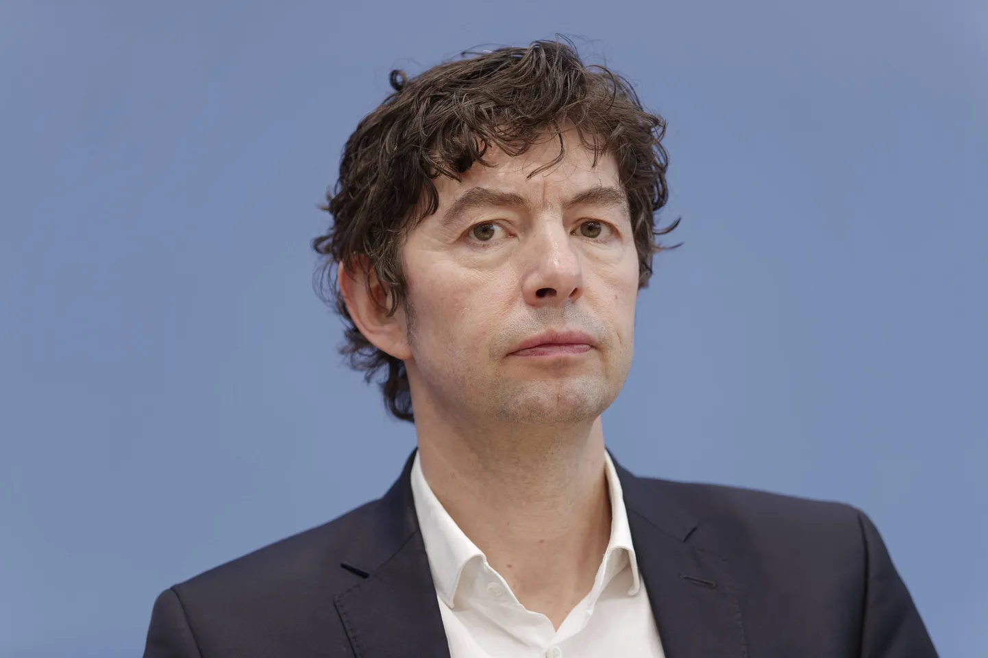 Viroloog Christian Drosten ütleb, et eelkarantiini vältel peaksid sümptomid ilmnema.
