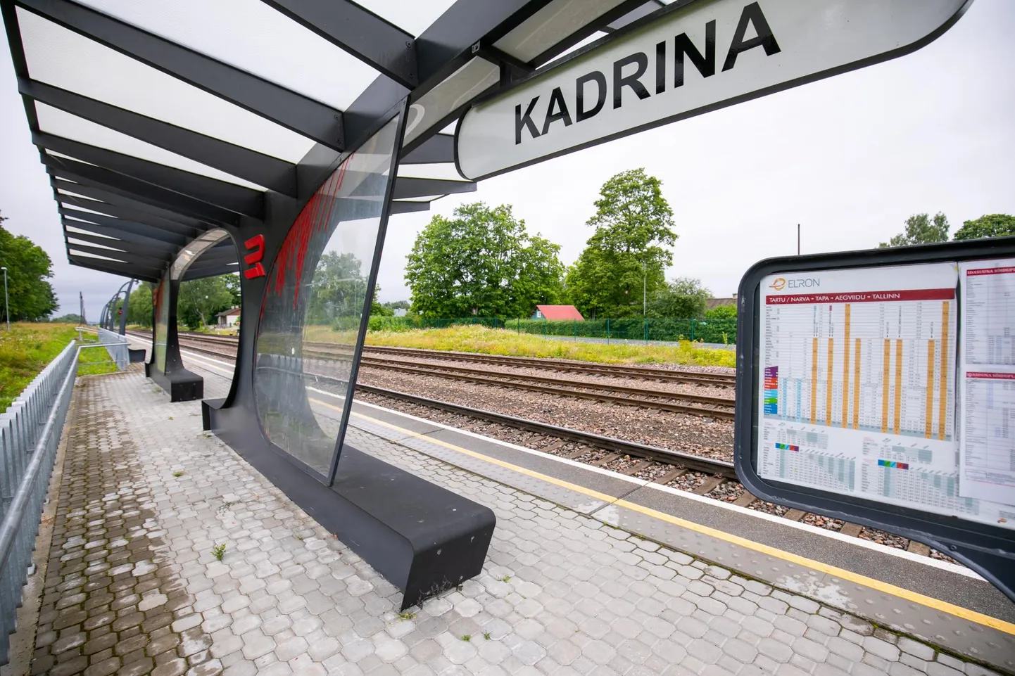 Kadrina jaamas asutakse öösel töid tegema.