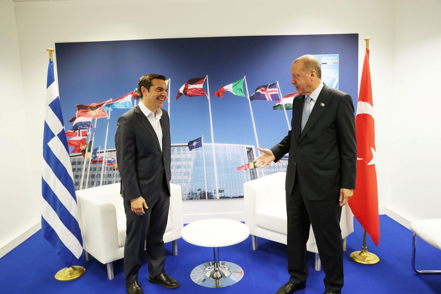 Kreeka peaminister Aléxis Tsípras (vasakul) ja Türgi president Recep Tayyip Erdoğan on NATOs partnerid, kuid pinev olukord Egeuse merel ei lase neil teineteist päriselt usaldada.
