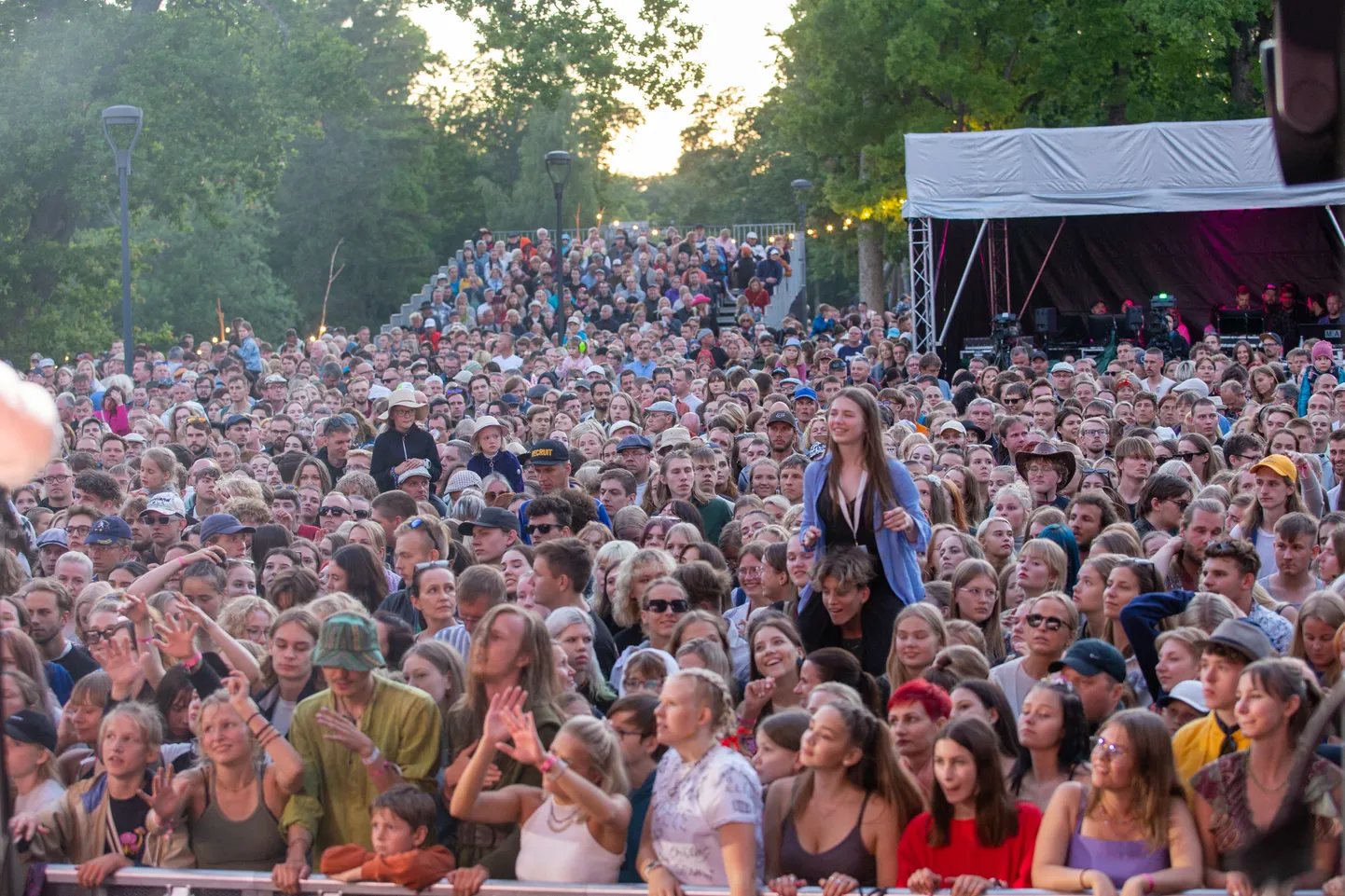 Selle aasta Viljandi pärimusmuusika festivali melu oli võrreldav piirangueelsete aastatega.