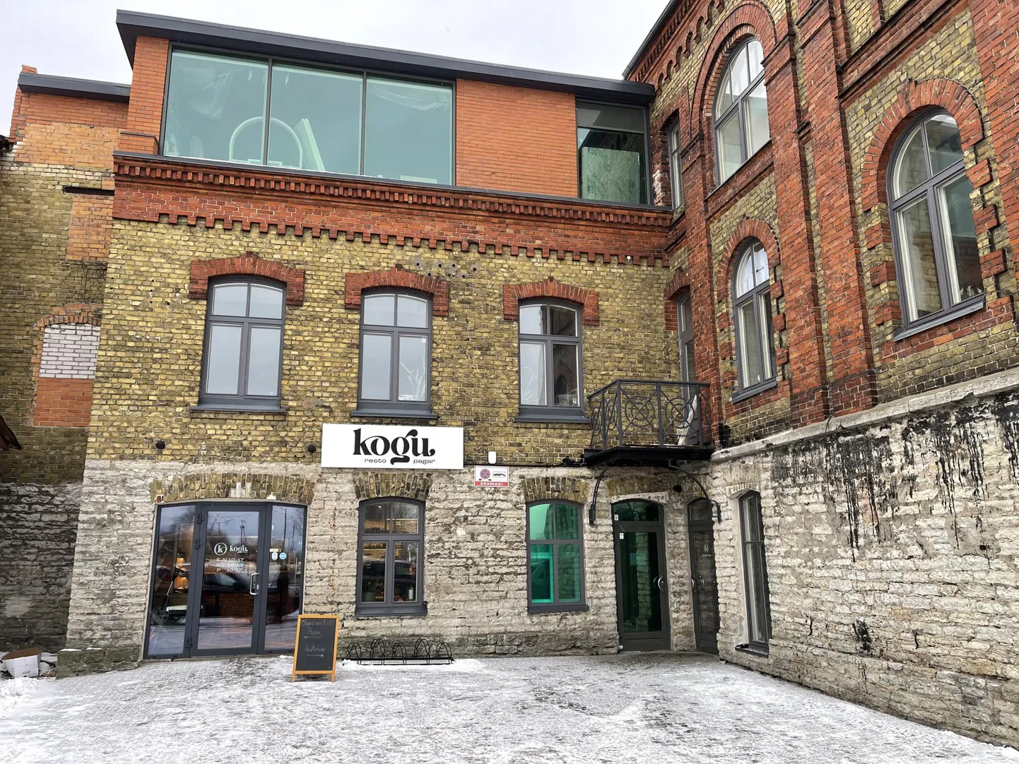 Restoran on end sisse seadnud sõjaeelse kalatööstuse ja hilisema kiluvabriku seinte vahel. FOTOd: Britt Rosen