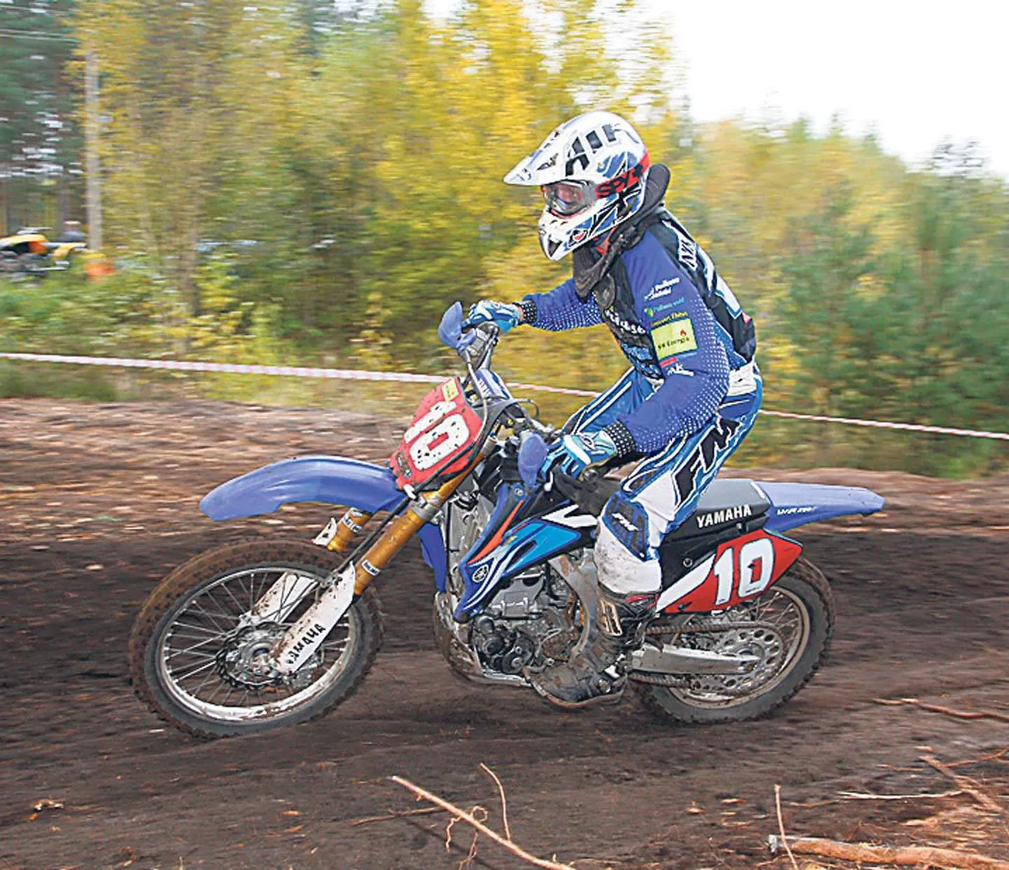 Läti endurosprindil viimast korda oma päevinäinud neljataktilise Yamahaga sõitnud Toivo Nikopensiusel jäi klassivõit vaid kahe sekundi kaugusele.