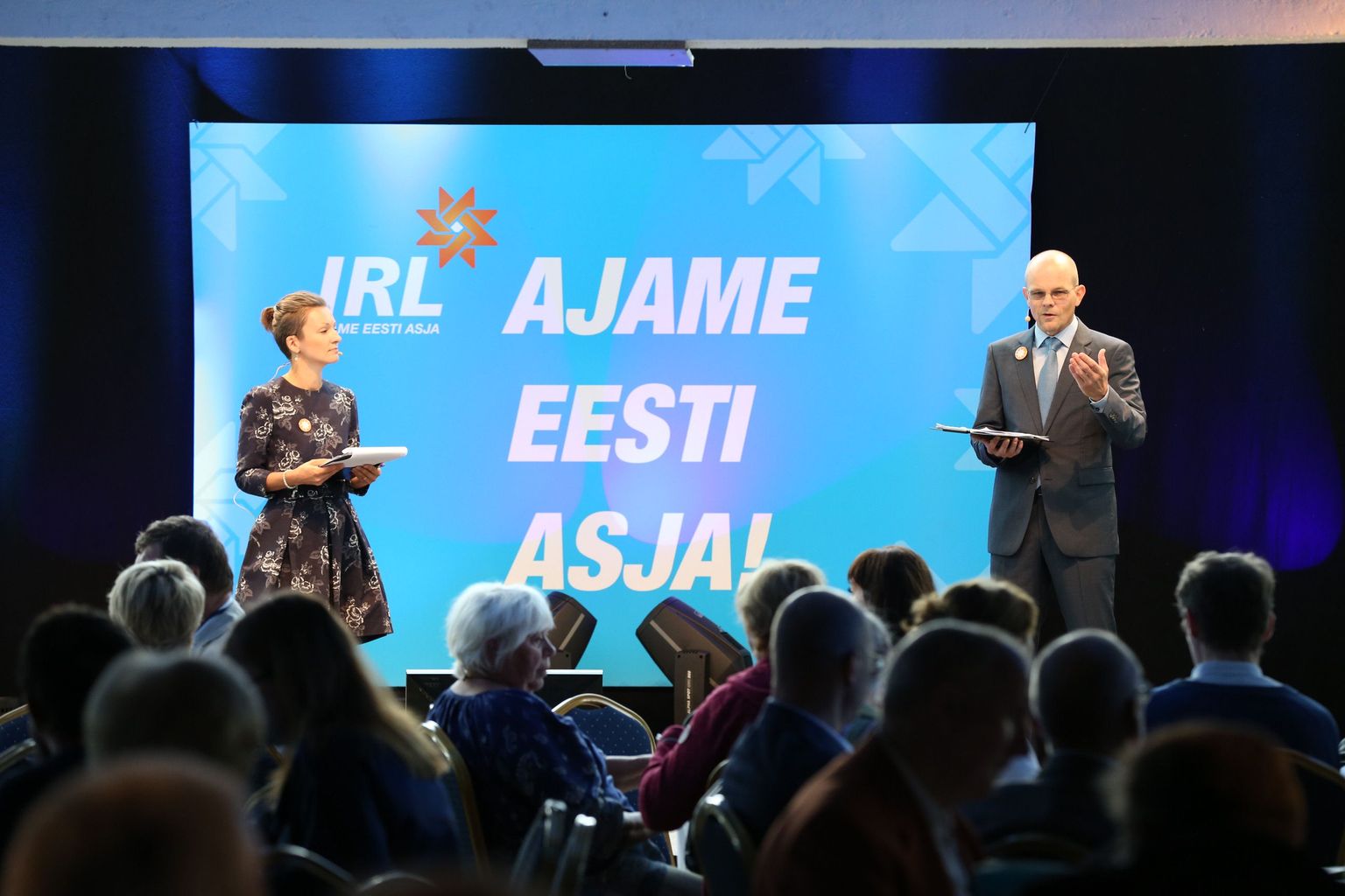 Pühapäeval kogunes Tallinna lauluväljaul IRLi rahvakogu, et arutada erakonna sees läbi järgmiste valimiste põhiteemad.