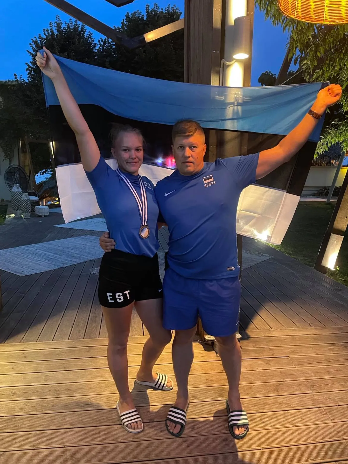 Marta Pajula ja treener Martin Piksar.