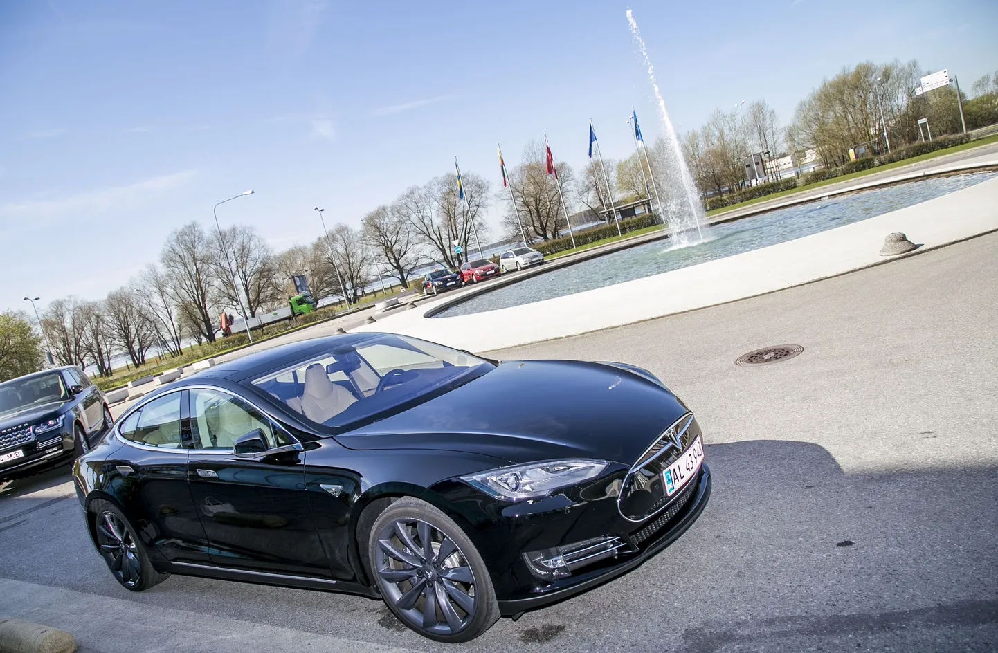 Tesla elektriauto.