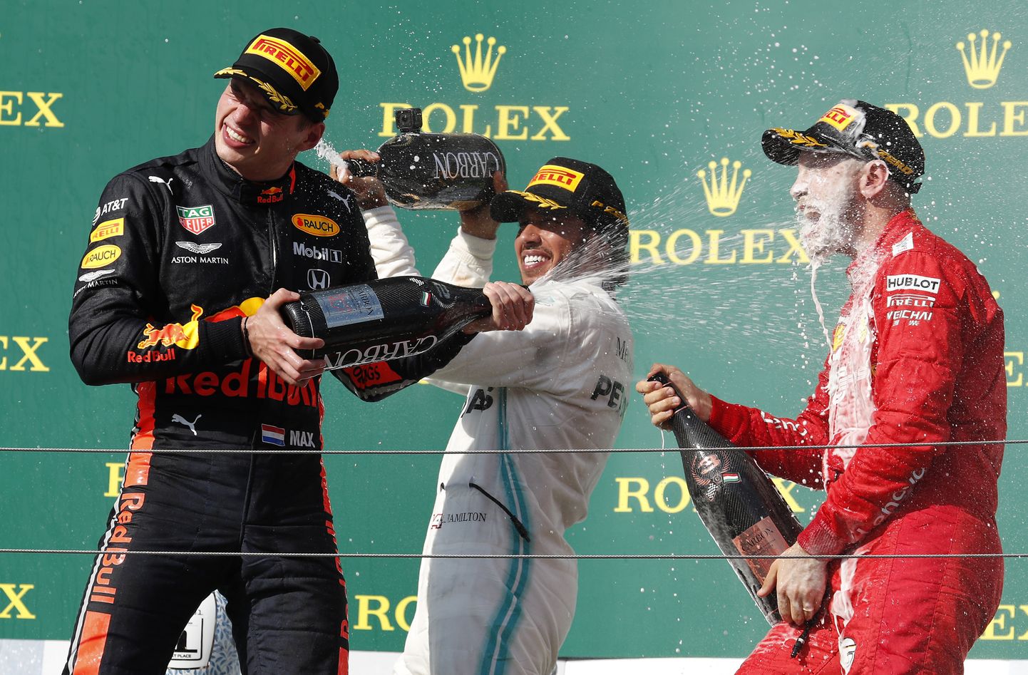 Ungari GP esikolmik: Max Verstappen (vasakul), Lewis Hamilton, Sebastian Vettel.