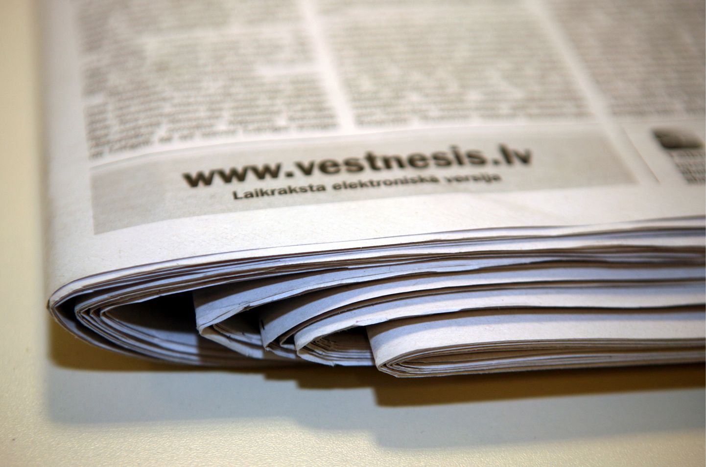 Oficiālā laikraksta "Latvijas Vēstnesis" 13. jūlija numurs, kurā publicēta Ārlietu ministrijas dienesta informācija - "Par Nolīguma par starptautisko [dzelzceļa] kravu satiksmi (SMGS) 2.pielikumu" - latviešu un krievu valodā, sasniedzis jaunus Latvijas avīžniecības rekordus - laikrakstā ir 640 lappuses.