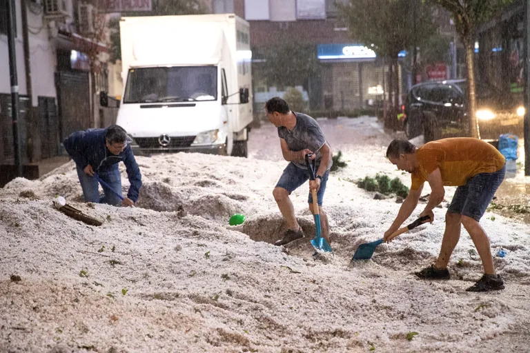 Arganda del Rey elanikud rahet kühveldamas.