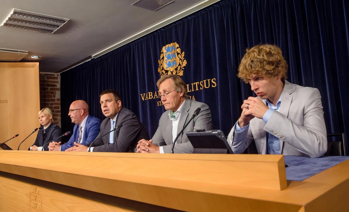 Valitsus kehtestas täiendavad piirangud, mis puudutavad haridust ja huviharidust ning sporti.