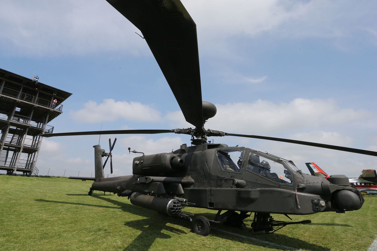 Ründekopter AH-64 Apache Langel.