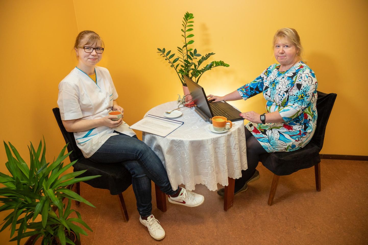 Luivi Kruusmäe (paremal) ja Jane Kuusk veavad ettevõtet, mis aitab inimestel ummikseisust välja tulla.
